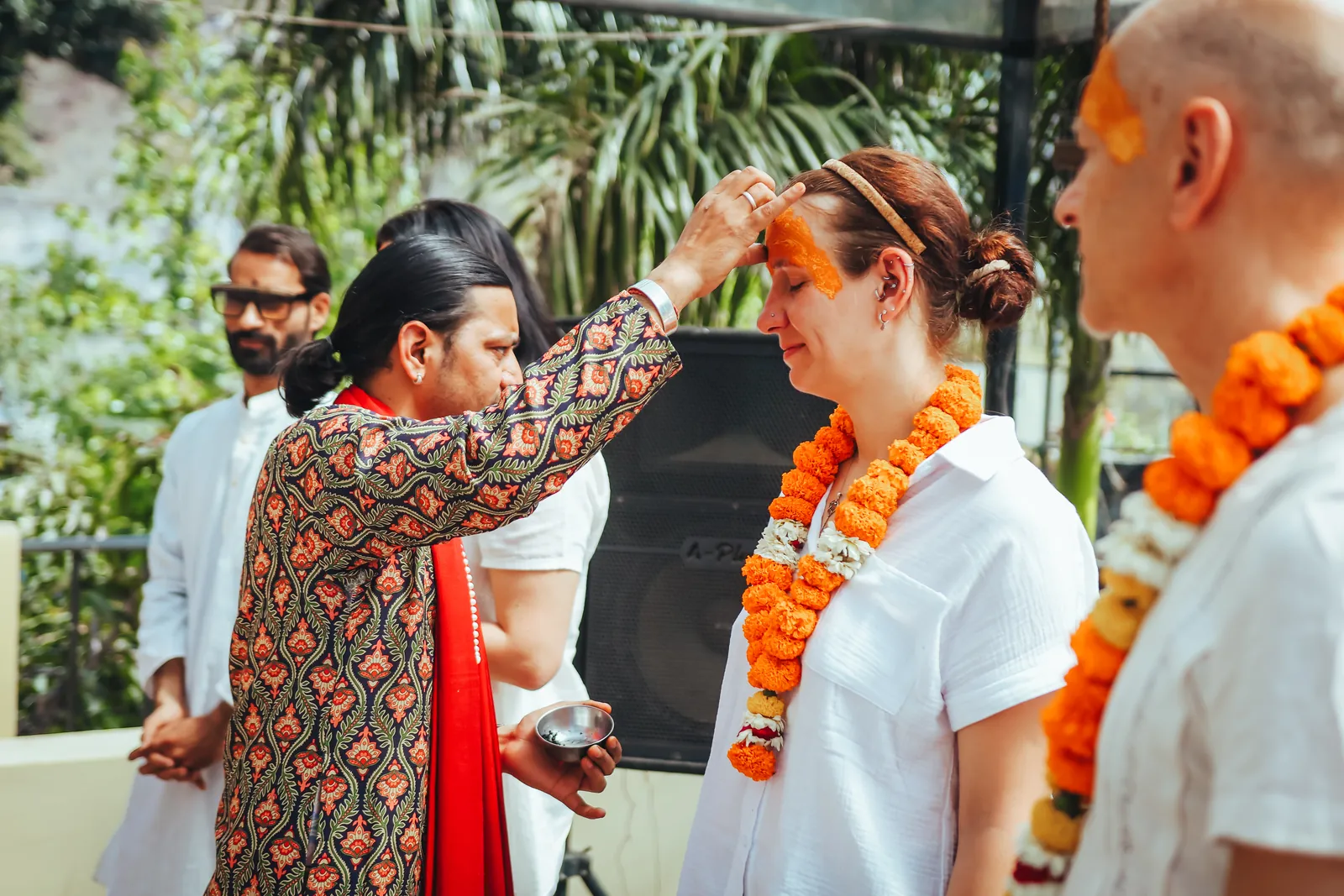 Tibetan singing bowl therapy in Rishikesh