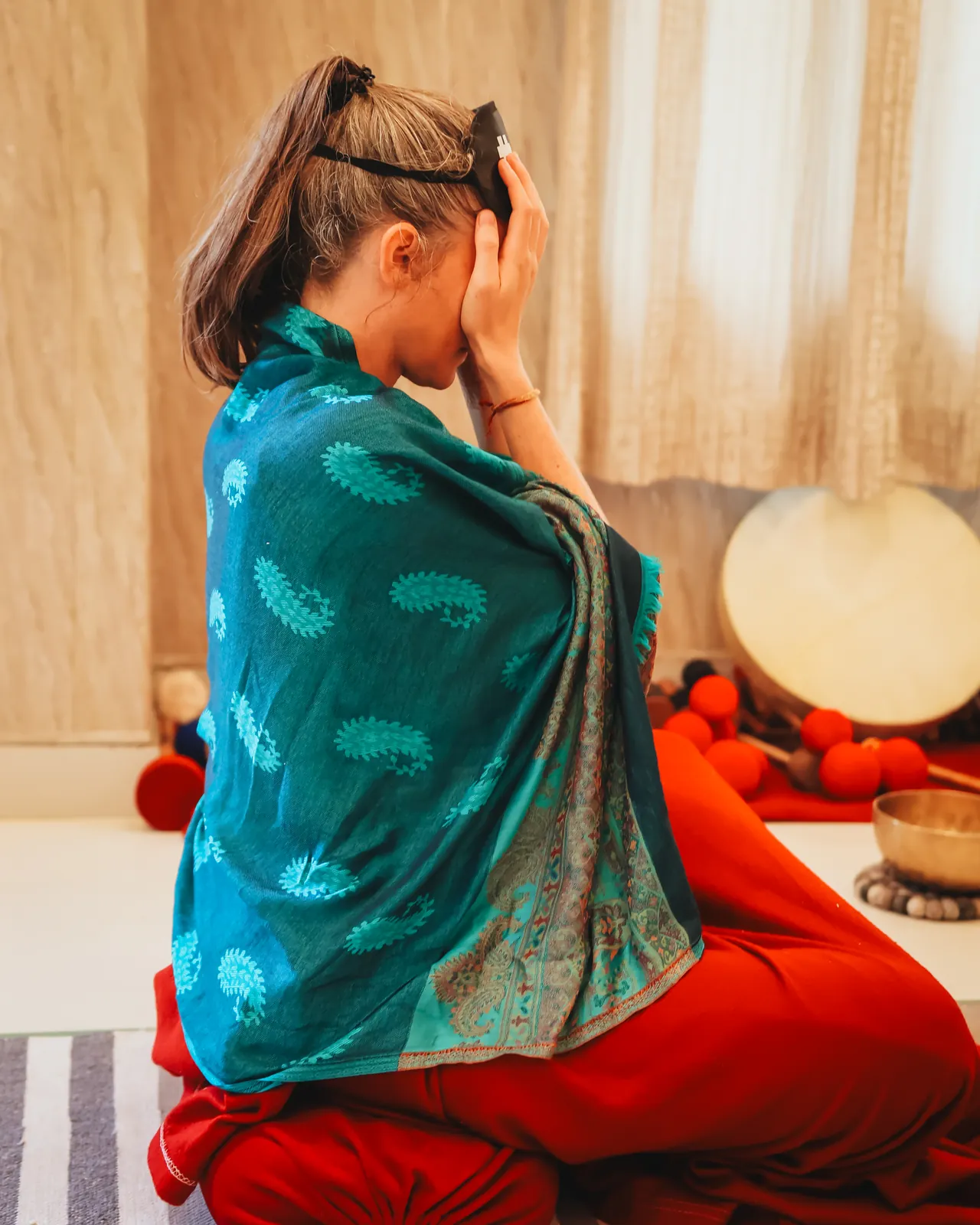 Pranayama and breathwork by the Ganga